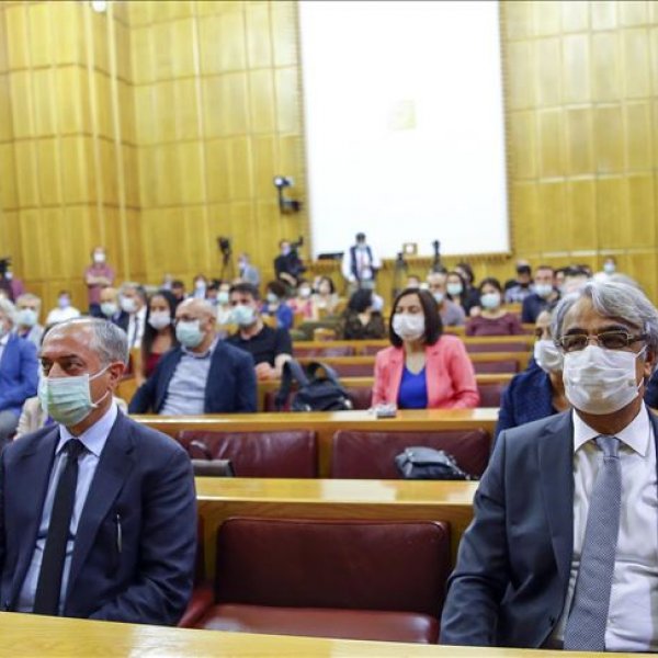 HDP’li 3 milletvekili koronavirüse yakalandı